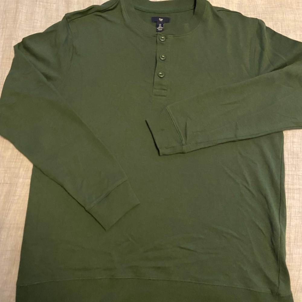 Mens Gap 3 button Dress sweater